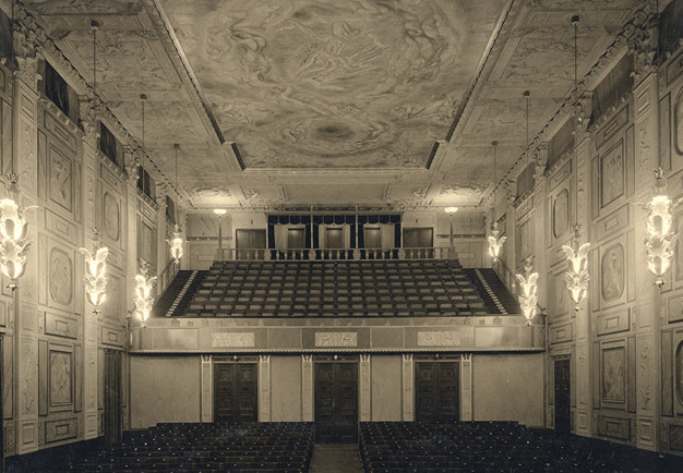 Old photo of the Grünewaldhall.